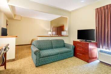 هتل Quality Inn & Suites Olde Town