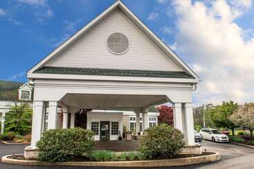 هتل Quality Inn Pittsburgh Airport