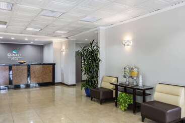 هتل Quality Inn & Suites Los Angeles Airport  Lax