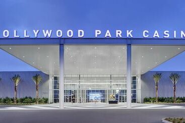 هتل Quality Inn & Suites Los Angeles Airport  Lax