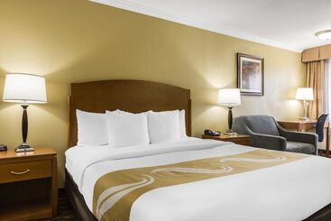 هتل Quality Inn & Suites Los Angeles Airport  Lax