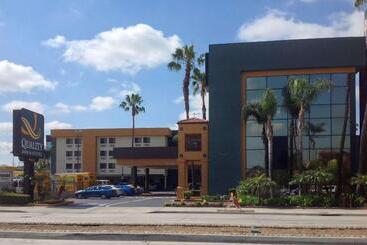 هتل Quality Inn & Suites Los Angeles Airport  Lax