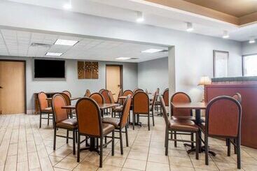هتل Quality Inn Us65 & E Battlefield Rd Springfield