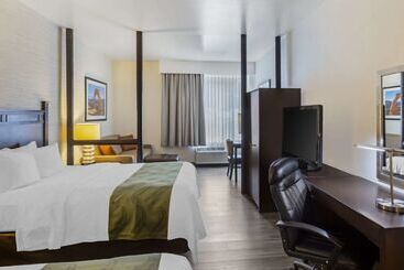 هتل Quality Suites Moab Near Arches National Park