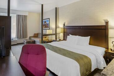 هتل Quality Suites Moab Near Arches National Park