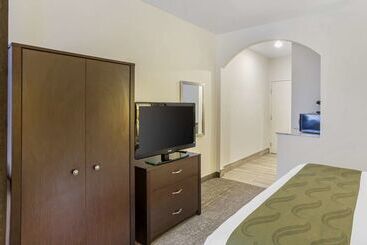 هتل Quality Suites Moab Near Arches National Park