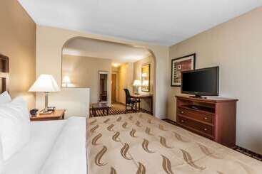 هتل Quality Suites Paducah I 24