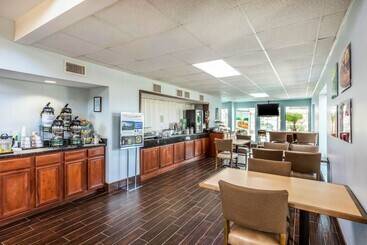 هتل Quality Suites Paducah I 24