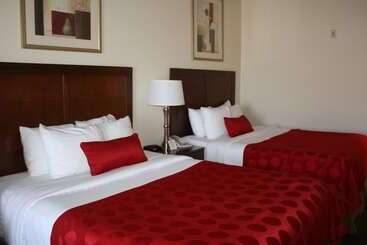 هتل Ramada By Wyndham Denver International Airport