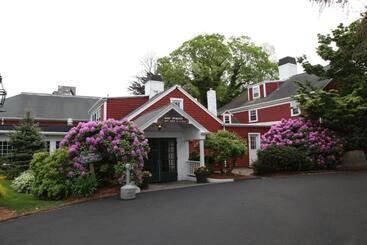 Hotel The Coonamessett