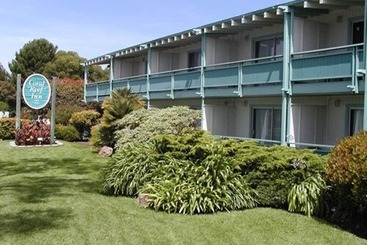 مُتل Coral Reef Inn & Condo Suites