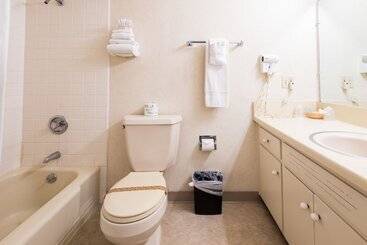 مُتل Coral Reef Inn & Condo Suites