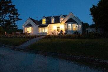 تختخواب و صبحانه The Residence At Bolenna
