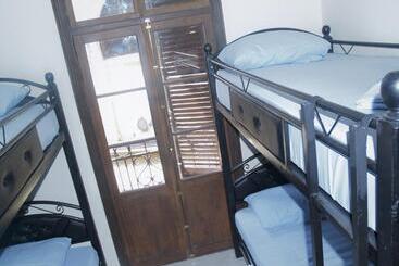 Tanja Lucia Hostel