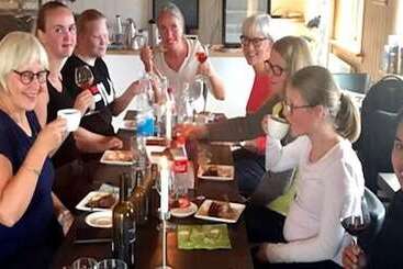 هتل Café De Upernavik
