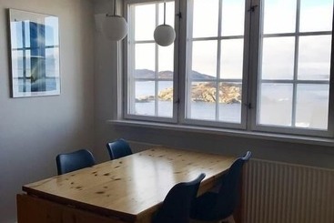 هتل Café De Upernavik
