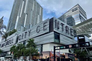 هتل Indigo Miami Brickell By Ihg