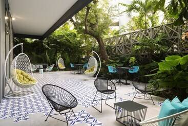 هتل Indigo Miami Brickell By Ihg