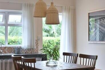Kaz'alala Hosted B&b