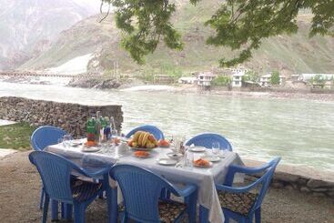 تختخواب و صبحانه Sharq Darvoz Mini Hotel   Hostel
