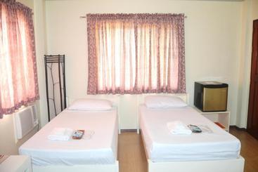 فندق صغير Areiv Inn