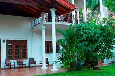 پانسیون Kolition Villa