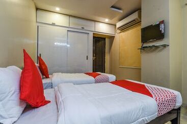 بنسيون Oyo 18612 Sree Sai Surya Service Apartment