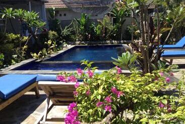 پانسیون Villa Bluemoon