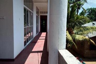 پانسیون Mallika Resort