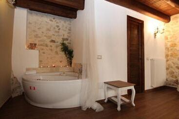 هتل Agriturismo Cashmere