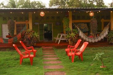 פנסיון Hostal Casa Mauro
