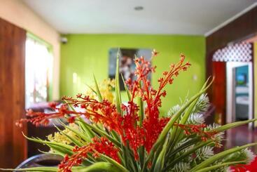 פנסיון Hostal Casa Mauro