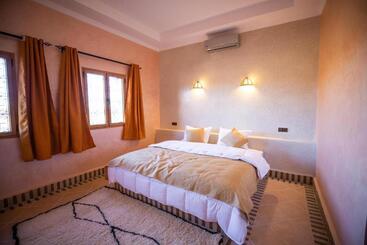پانسیون Riad Les Jardins De Merzouga