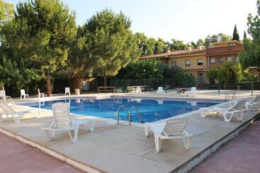 بنسيون Hostal Tivissa