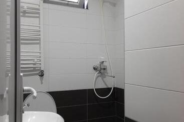 پانسیون Kera Guest House