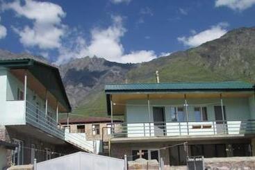 پانسیون Kera Guest House