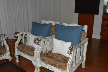 پانسیون Lu S Guest House