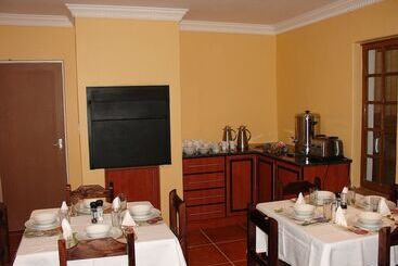 پانسیون Lu S Guest House