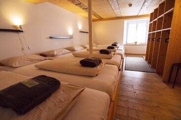 펜션 Sust Lodge Am Gotthard