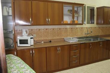Zaer Al Fakhama Hotel Apartments