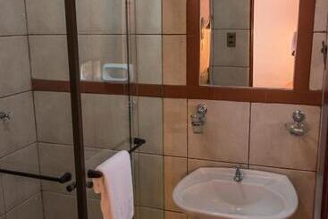 هاستل La Escondida Hostal