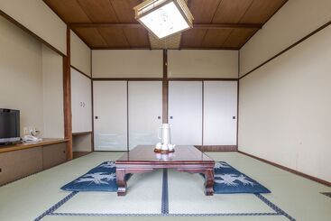 فندق Tsuruga Tunnel Onsen Kitaguni Grand