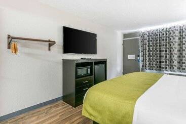 فندق Rodeway Inn Kingston Springs