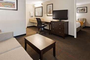 هتل Best Western Clermont