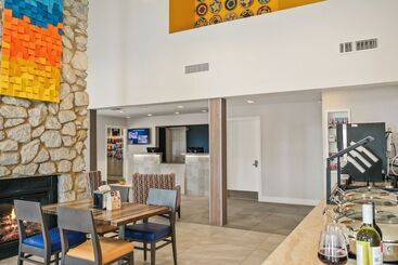 هتل Chase Suite  El Paso