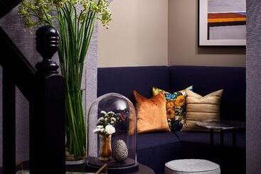 هتل Claridge House