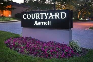 هتل Courtyard By Marriott Baltimore Hunt Valley
