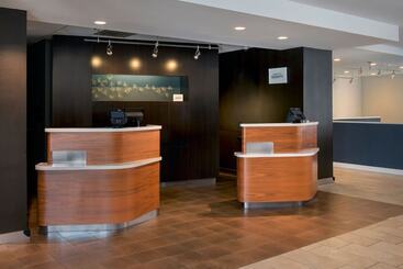 هتل Courtyard By Marriott Baltimore Hunt Valley