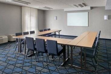 هتل Courtyard By Marriott Baltimore Hunt Valley