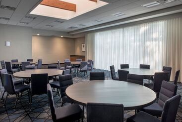 هتل Courtyard By Marriott Baltimore Hunt Valley